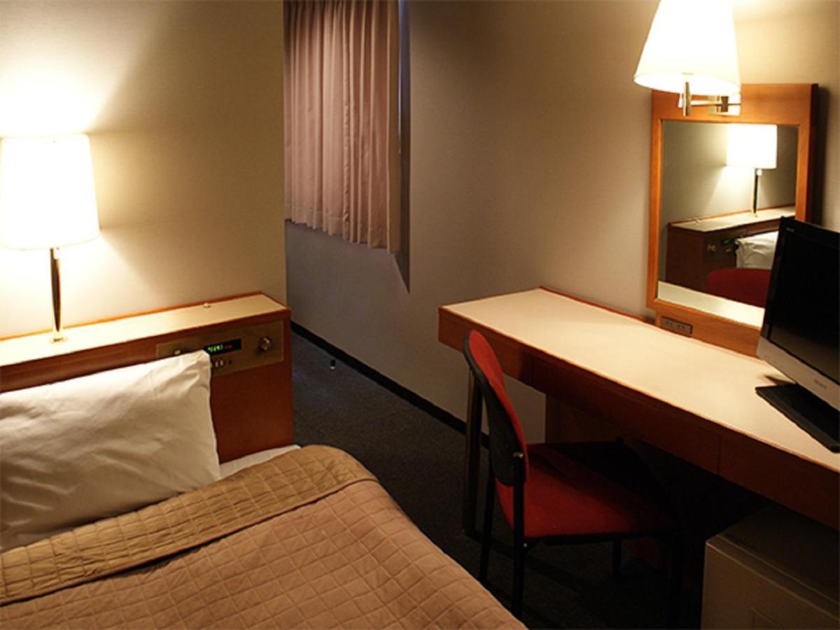 Hotel Livemax Budget Hiratsuka Ekimae Kültér fotó