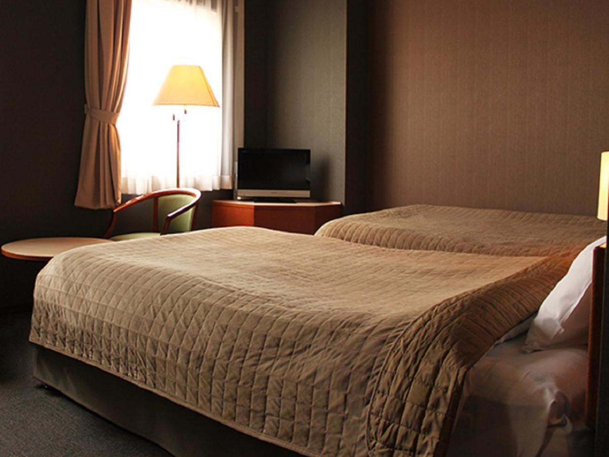 Hotel Livemax Budget Hiratsuka Ekimae Kültér fotó